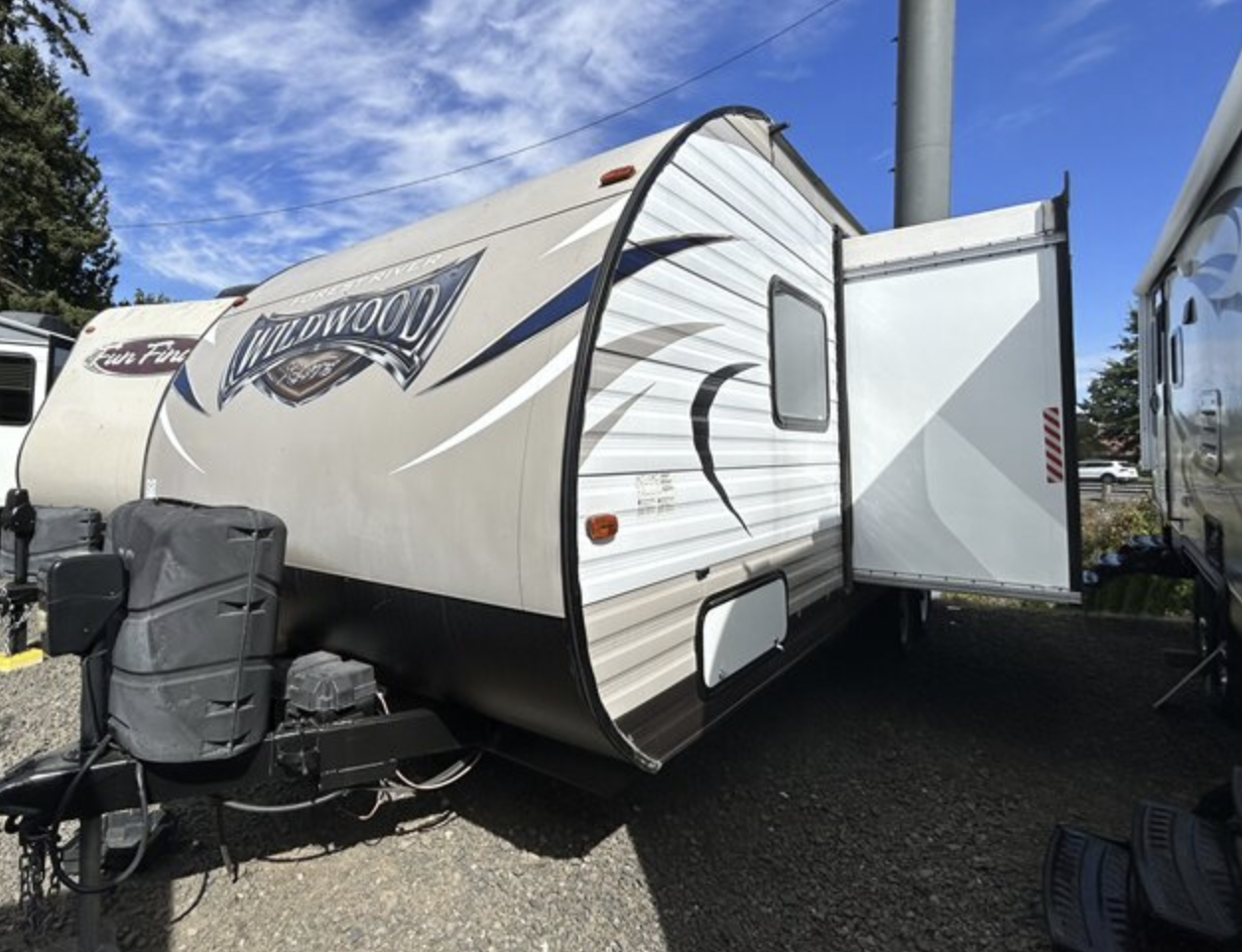 2017 Forest River Wildwood 230BHXLT for sale in Portland OR